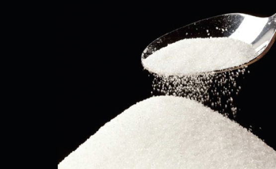El azúcar como endulzante no es el problema, el azúcar oculto sí lo es